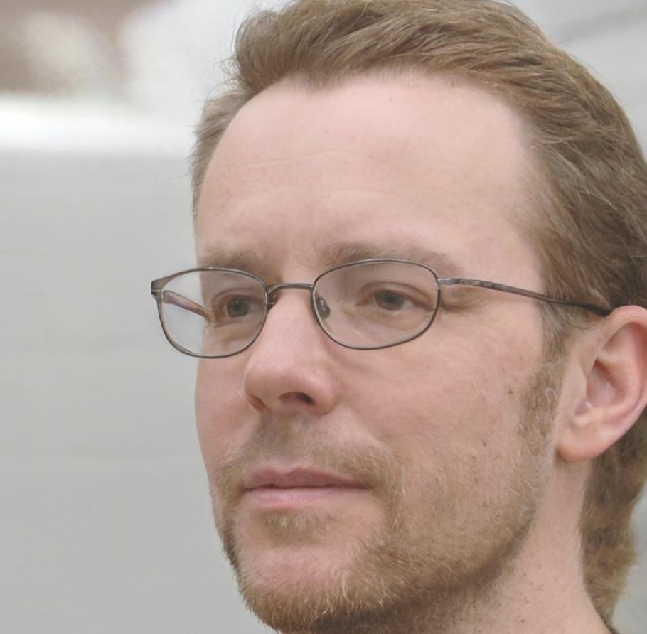 Foto profil Ahmad Farhan Wijaya, Kepala Riset Pasar di Dravento Tromisal